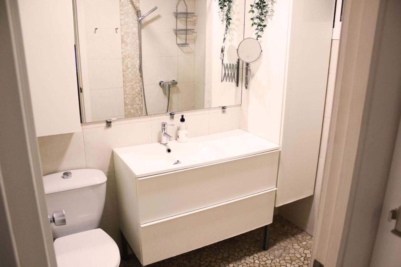 Jupiter 1 Bedroom Zen Appartment 贝纳尔马德纳 外观 照片
